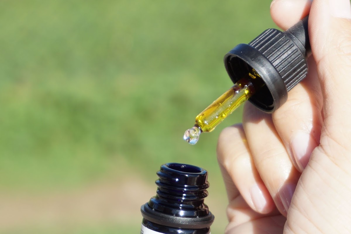 THC Syrup: What It Is and What Are Its Benefits and Risks