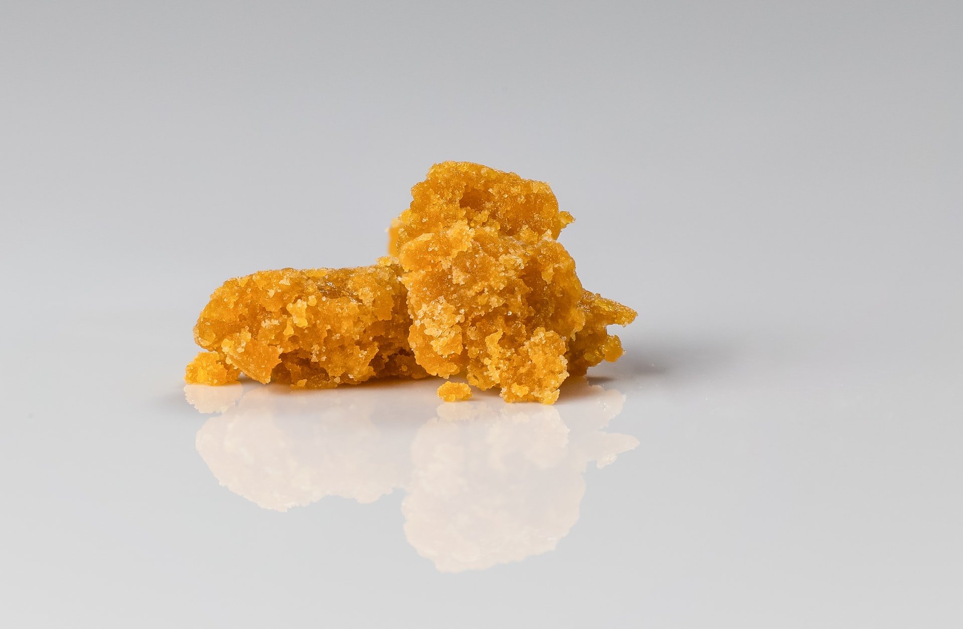 What is a Weed Dab? And What are the Different Types of Wax Dabs?