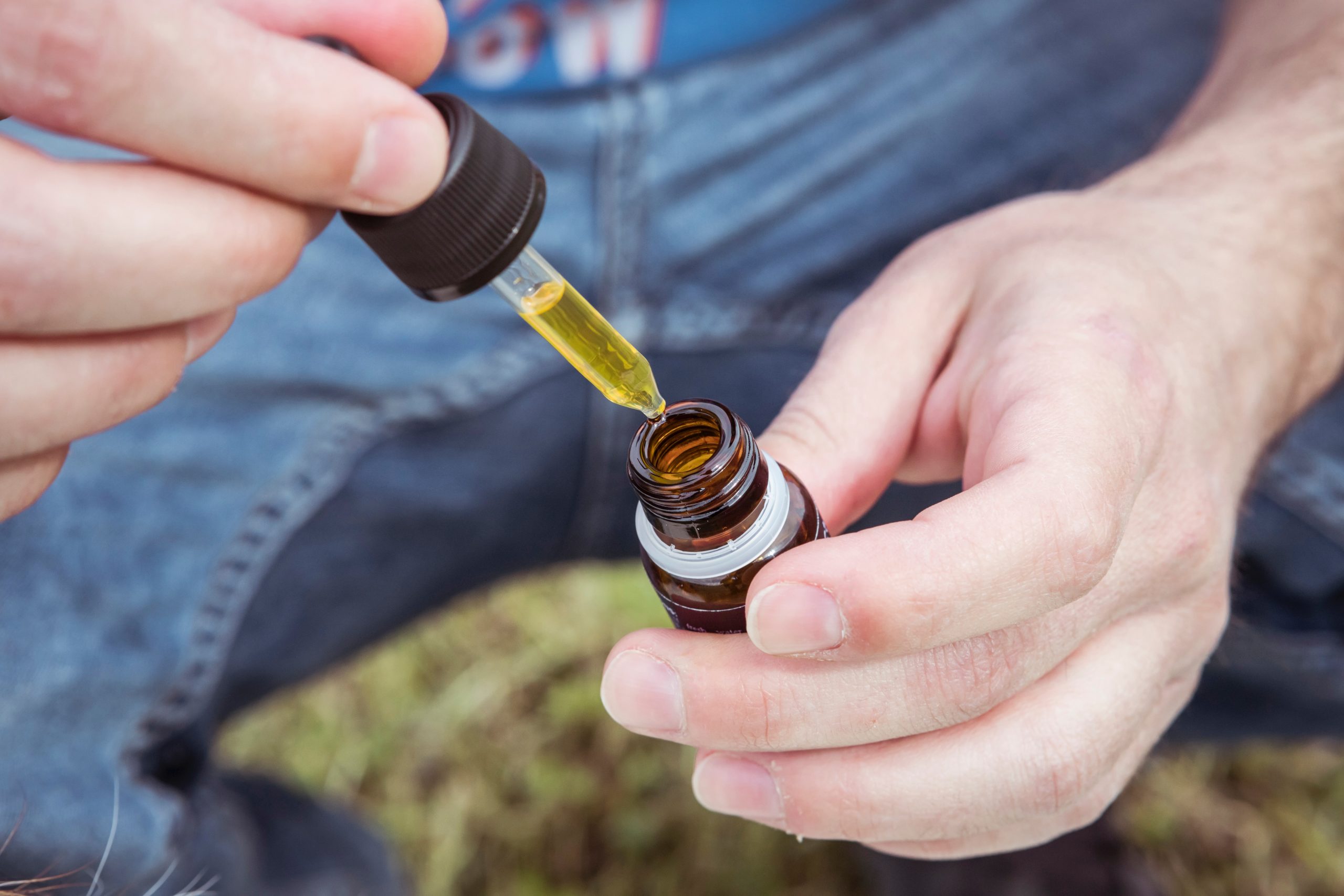 What Is Full Spectrum CBD and What Are the Differences Between CBD vs. THC?